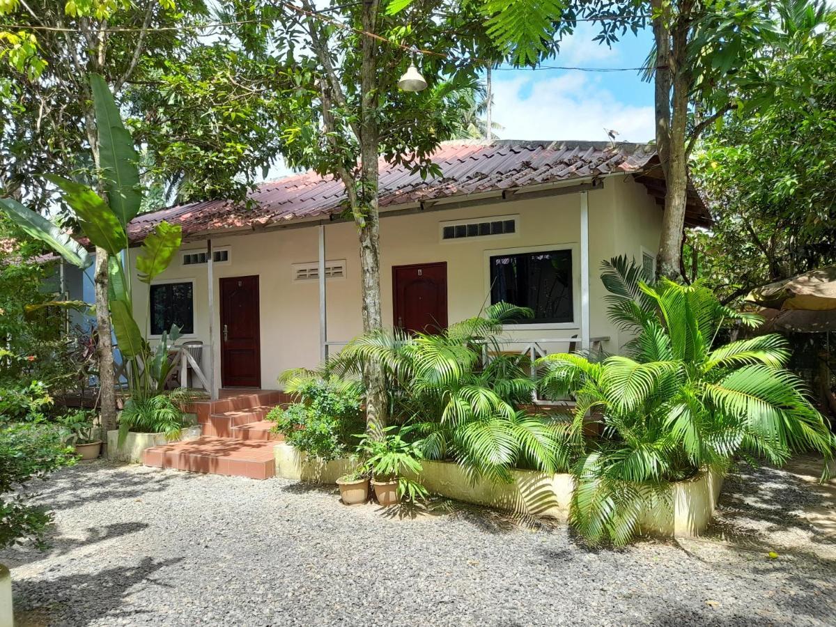 Green Mango Bungalows Kampot Buitenkant foto